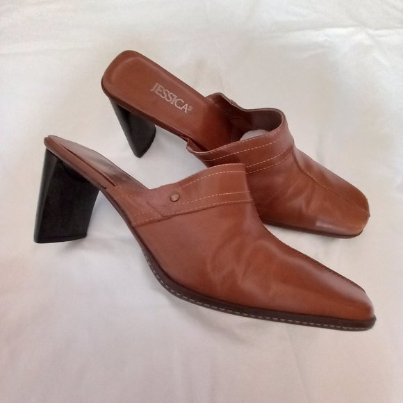 Caramel-Tan leather mules, genuine leather, US women's size 9.5-10 shoe, 3" heel - Picture 1 of 16
